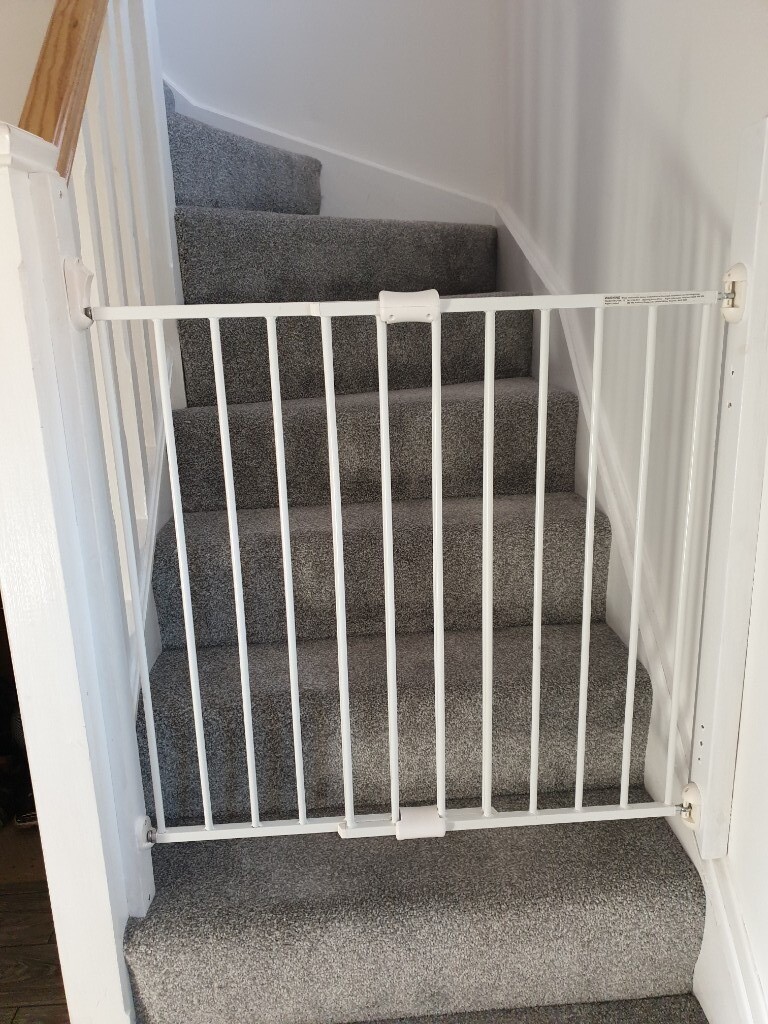 babystart extendable stair gate